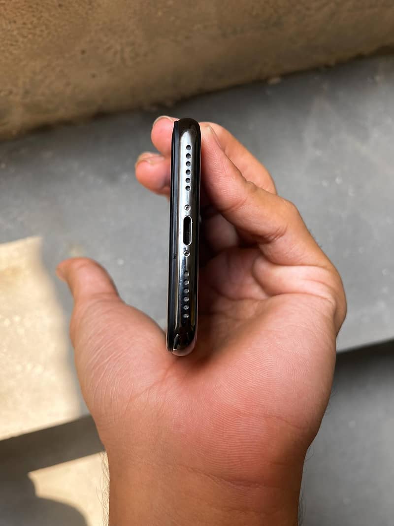 Apple iPhone X 0