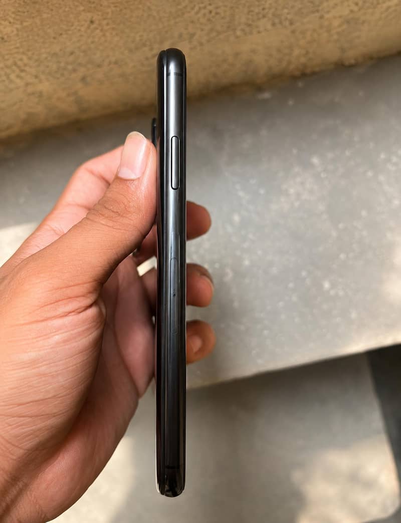 Apple iPhone X 1