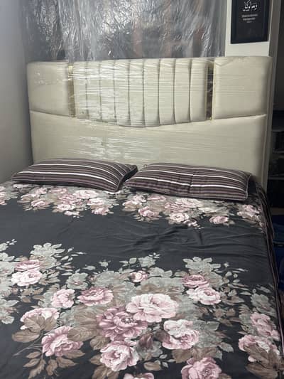 Bed for sale 50 bed price metress 25 spring metress