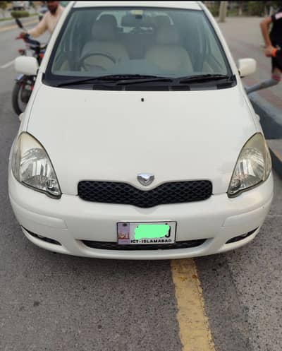 Toyota Vitz 2003/2007 Pearl White