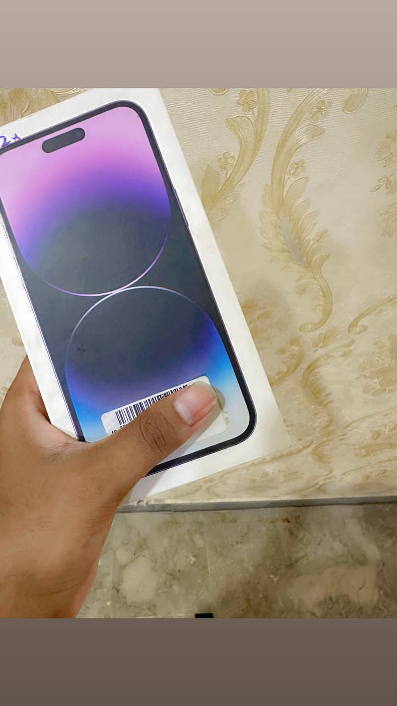 Apple iPhone 14 Pro Max 1