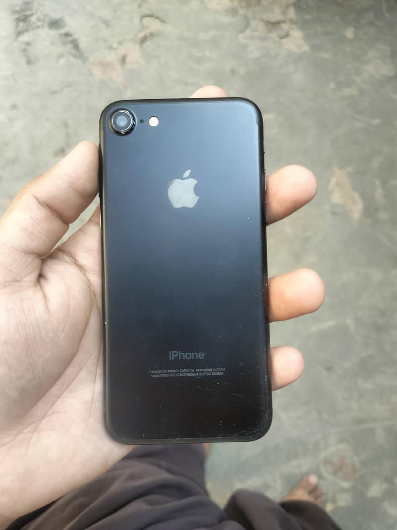 Apple iPhone 7 128Gb 0