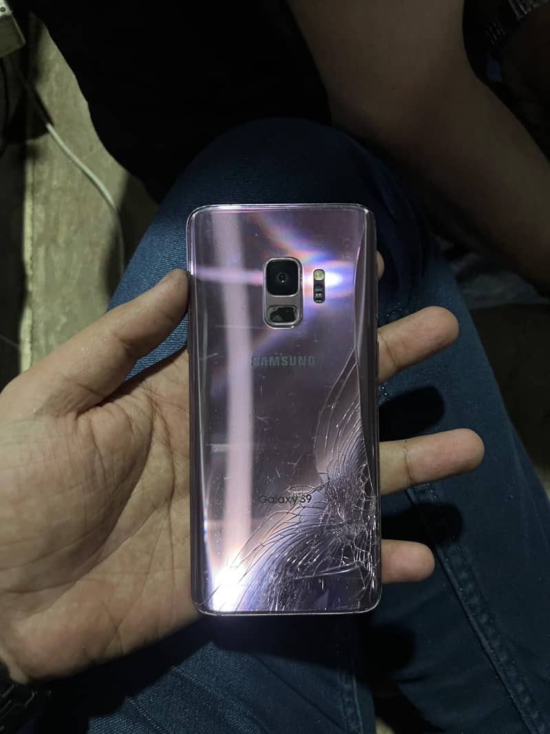 Samsung Mobile S9 5