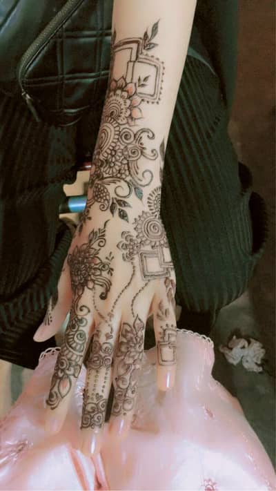 Professional Mehndi Artist - Bridal, Party & Custom Designs | G-8 Mar