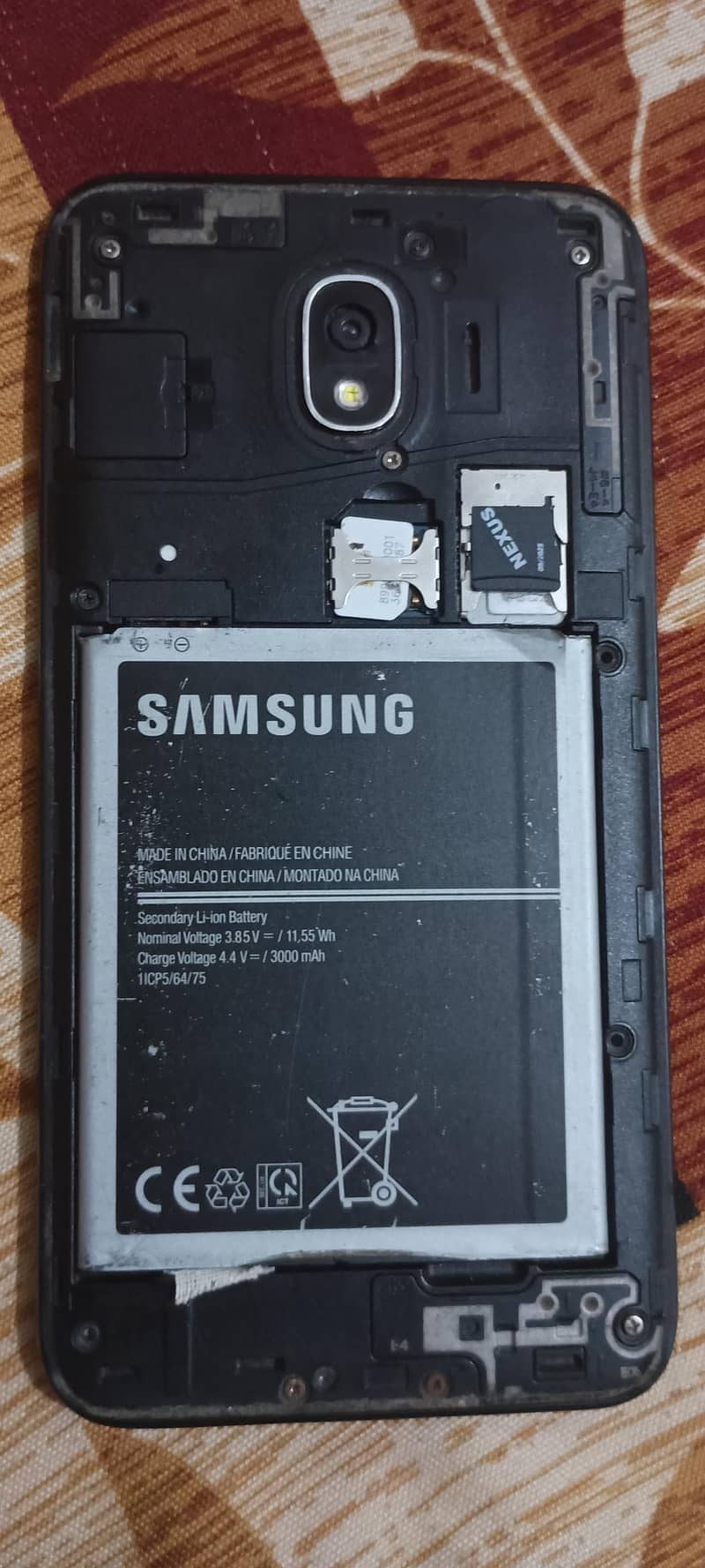 Samsung Mobile J4 4