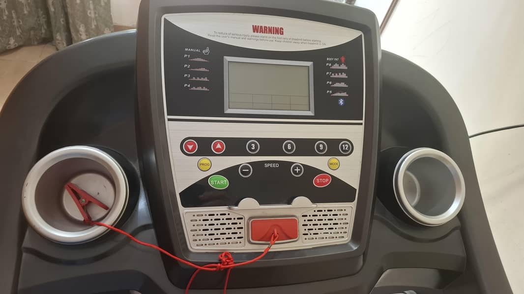 treadmill in excellent condition 1