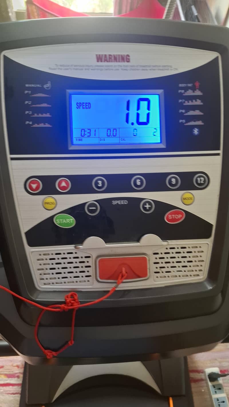 treadmill in excellent condition 3