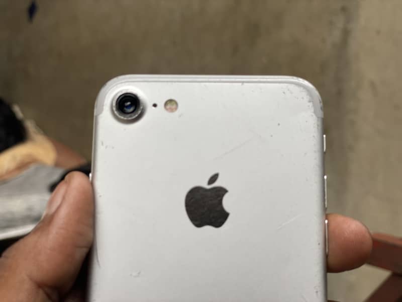 Apple iPhone 7 6