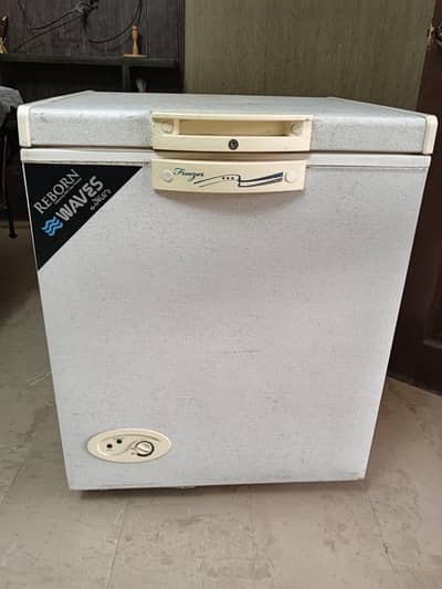 Waves Deep freezer single door