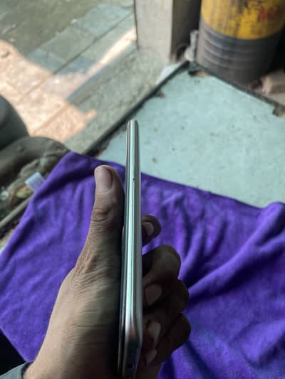 Urgent sale (oppo A5) 10 by 10 condition no repair no fault no issue