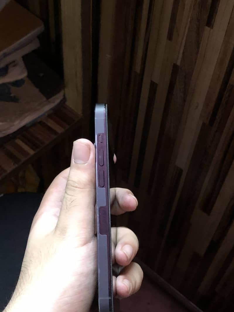 Apple iPhone 14 Pro 3