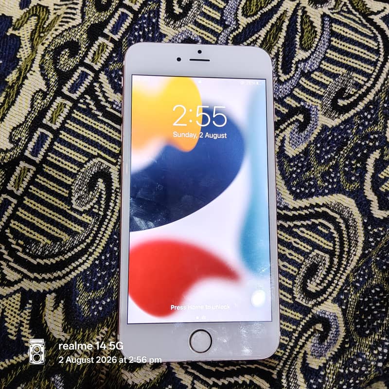 Apple iPhone 6S Plus 2