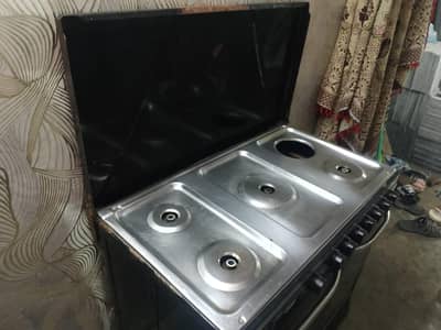 Cookong Range with 5 stove