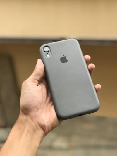 Apple iPhone XR