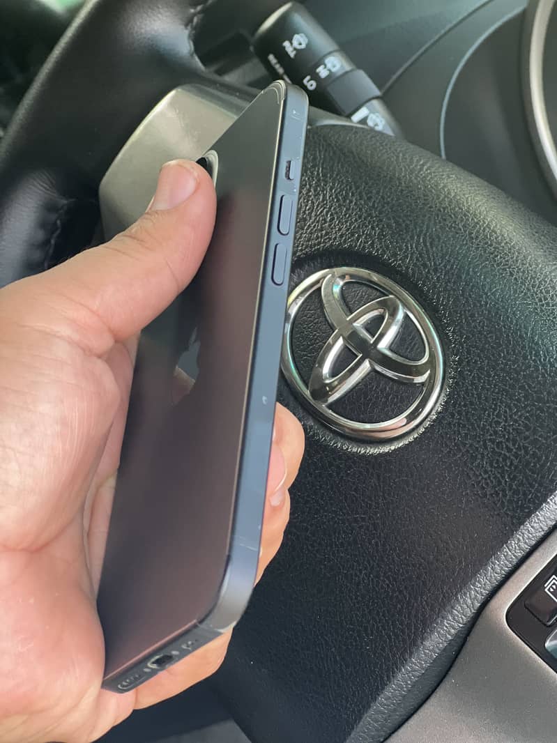 Apple iPhone 15 3