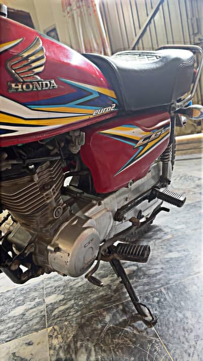 All documents ok Honda 125 original parts best average