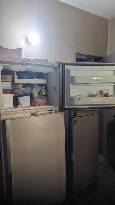 Dawlance Fridge large size ka hai