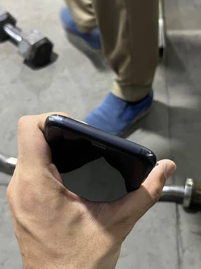 Apple iPhone 11