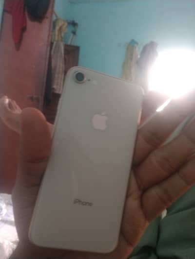Apple iPhone 8