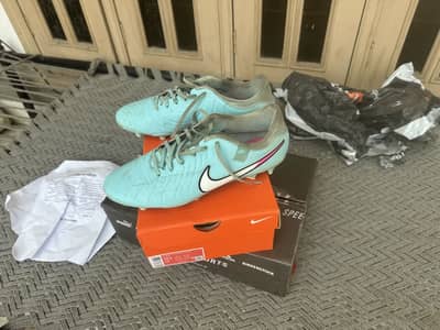 Nike Tempo legend 10 Academy FG/MG UK 9.5