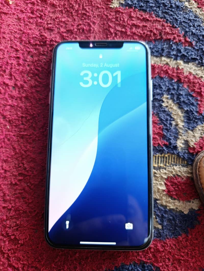 Apple iPhone XS Max 1