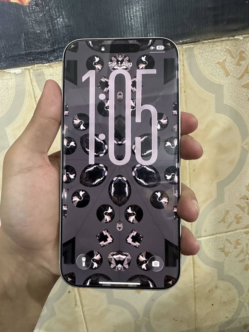 Apple iPhone 17 Pro Max 4