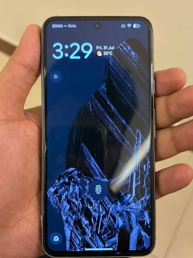 Google Pixel 8 4