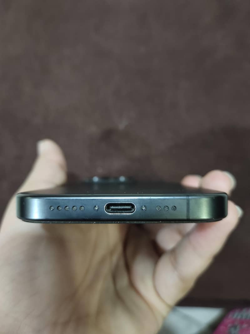 Apple iPhone 15 Pro 1