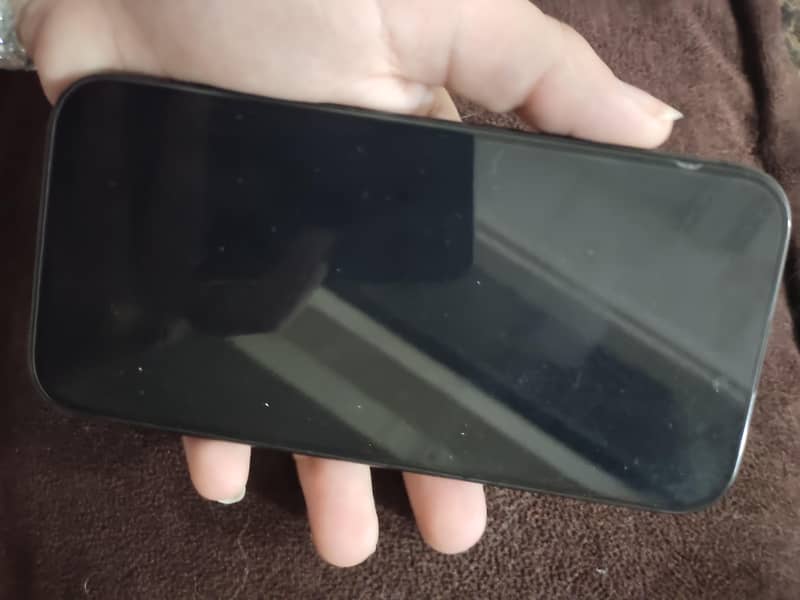 Apple iPhone 15 Pro 4
