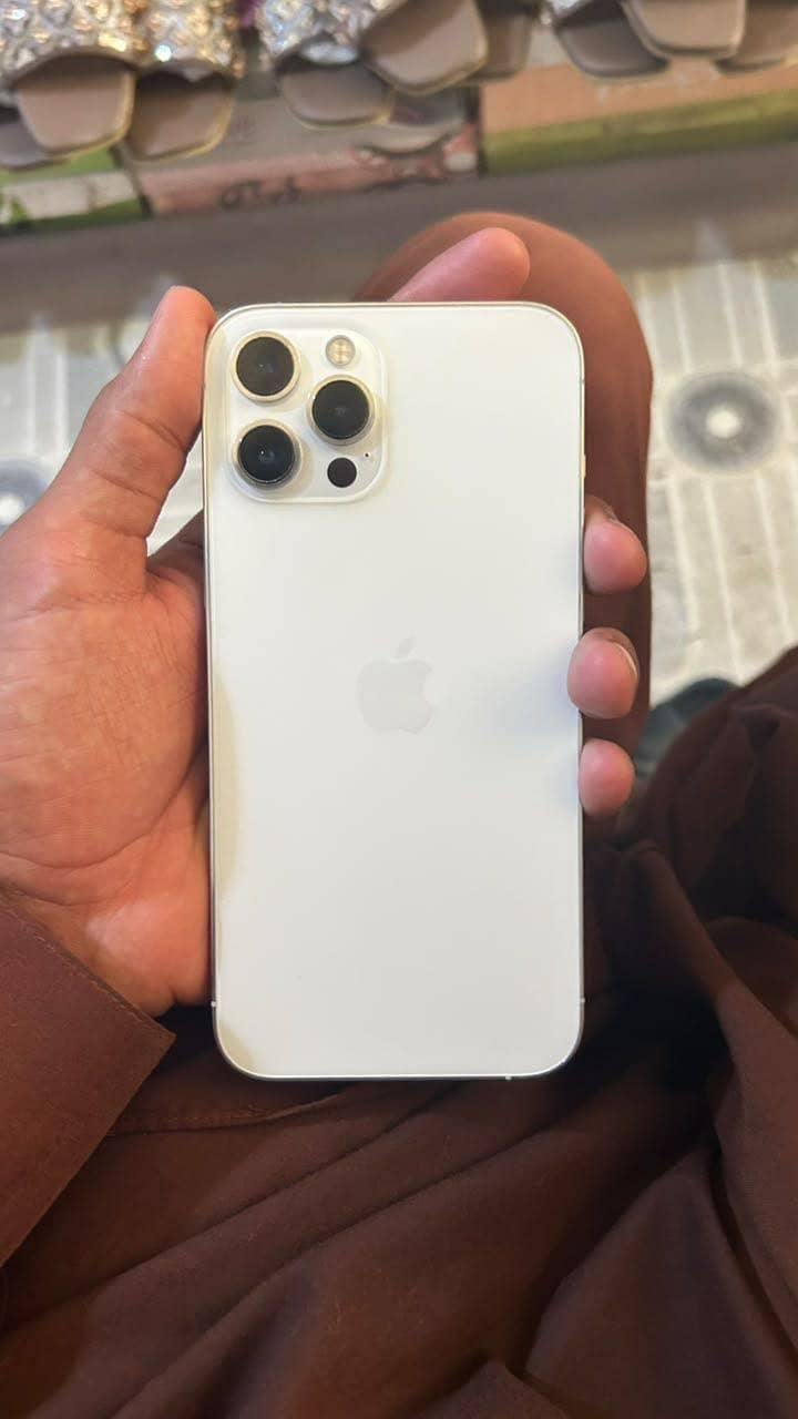 Apple iPhone 12 Pro Max 2