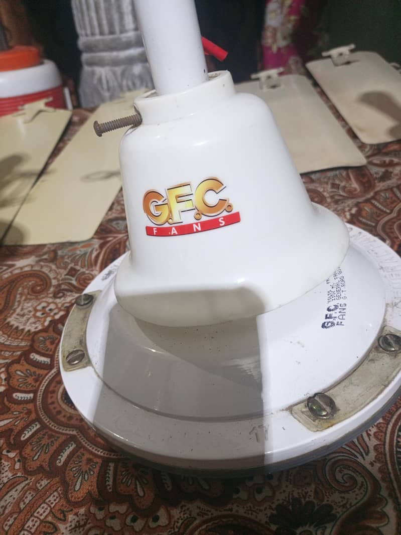 Used Ceiling Fans 0