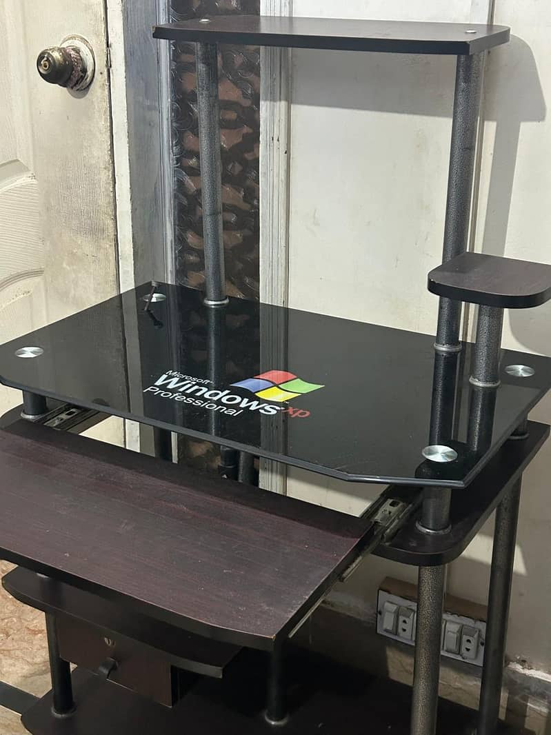 computer table 1