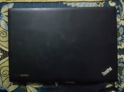 Lenovo ThinkPad X1 Carbon – Powerful, Slim & Reliable Laptop