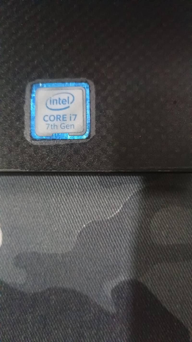 Dell precision 5520 2