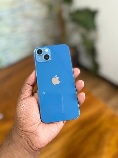 Iphone 13 / 92 health / factory unlock