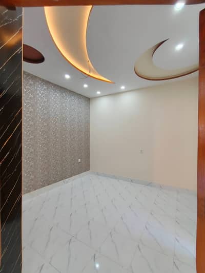 Kda Officers Society National Stadium 240 Yard Ground Floor Portion 3 Bed Rooms Drawing Lounge Kitchen Reasonable Rent