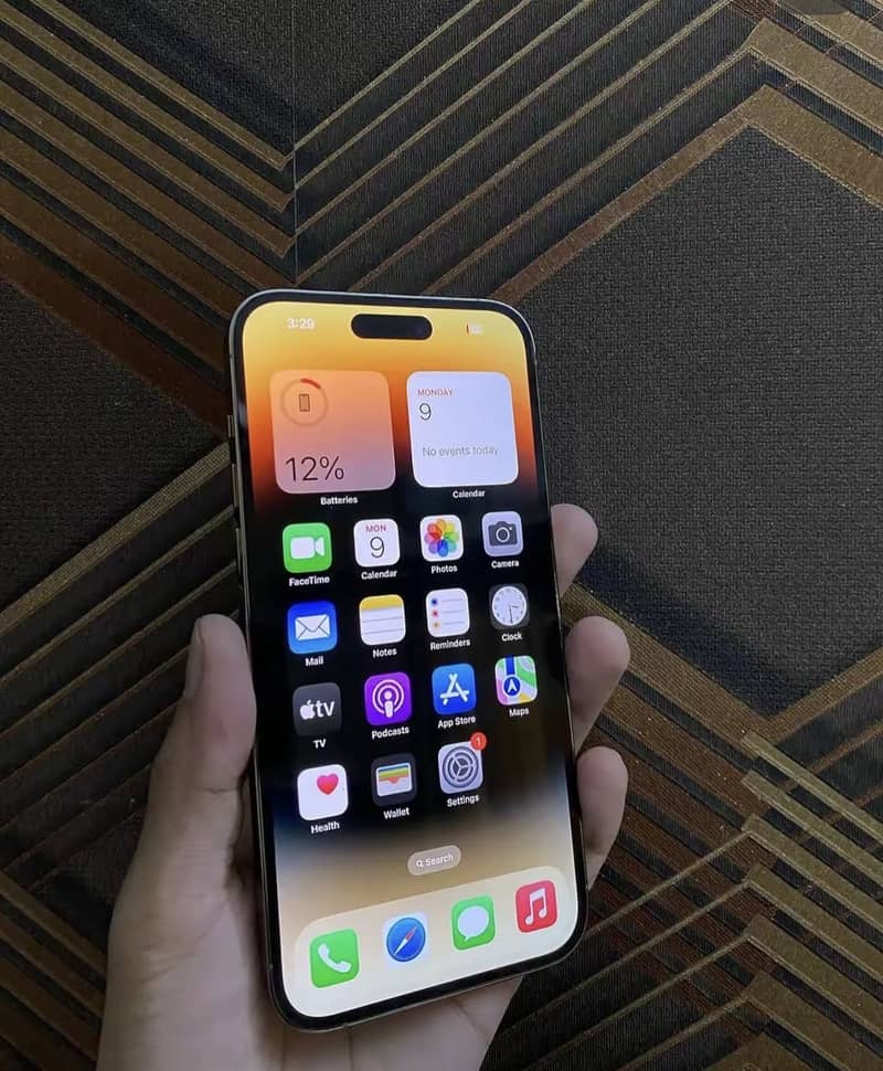 iPhone 14 Pro Max 2