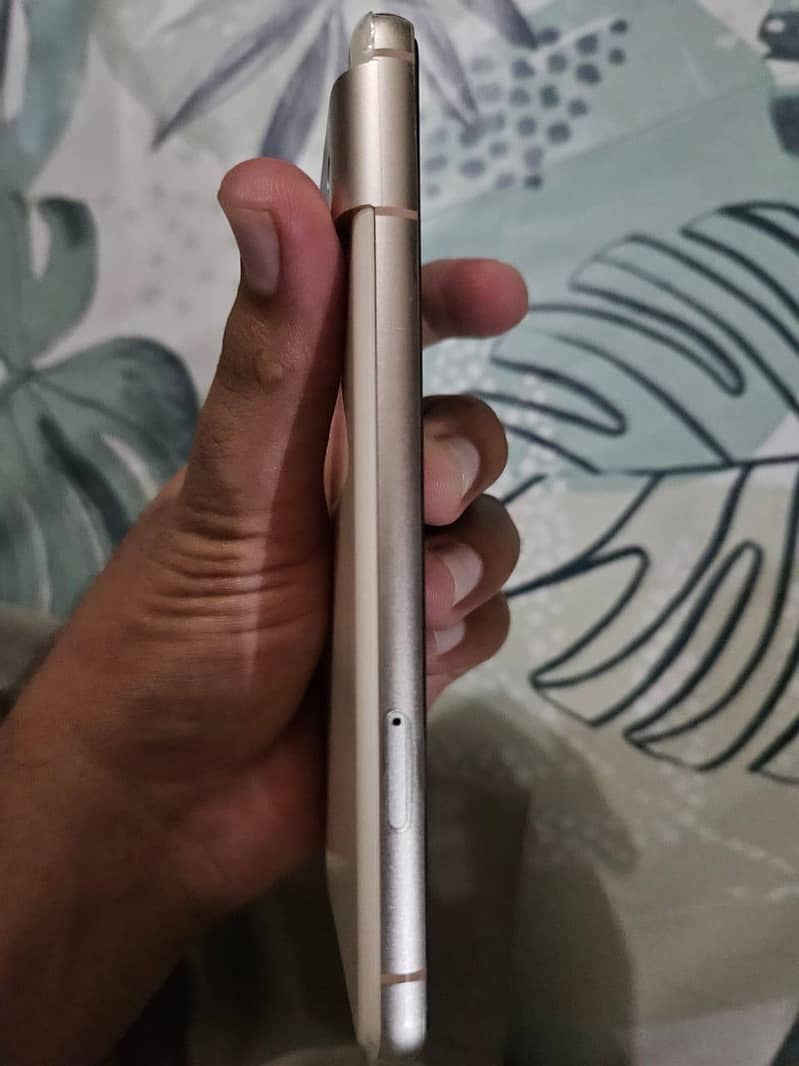 Google Pixel 8 3