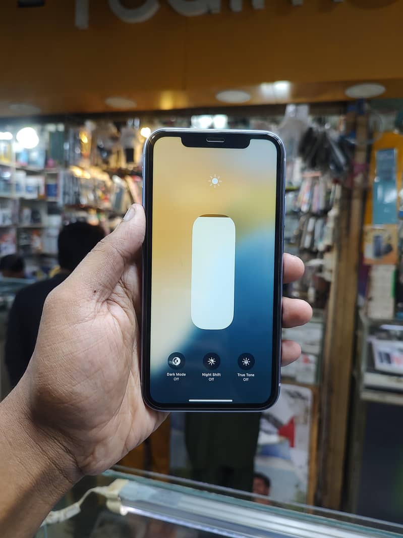 iPhone 11 2