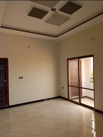 Gulshan-E-Iqbal VIP Block 17 National Stadium Ashyina Top Class Location Boundary Wall Best Chance Deal
