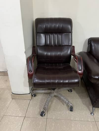 Executive High-Back Office Chair