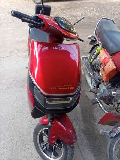 orevo electric scooty