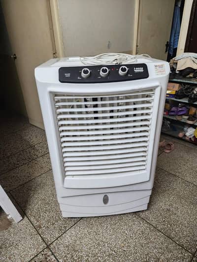 This cooler has been used for only 3 months