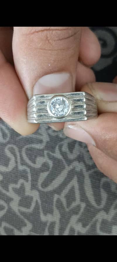 vip diamand  stone in beautiful  chandi ring 