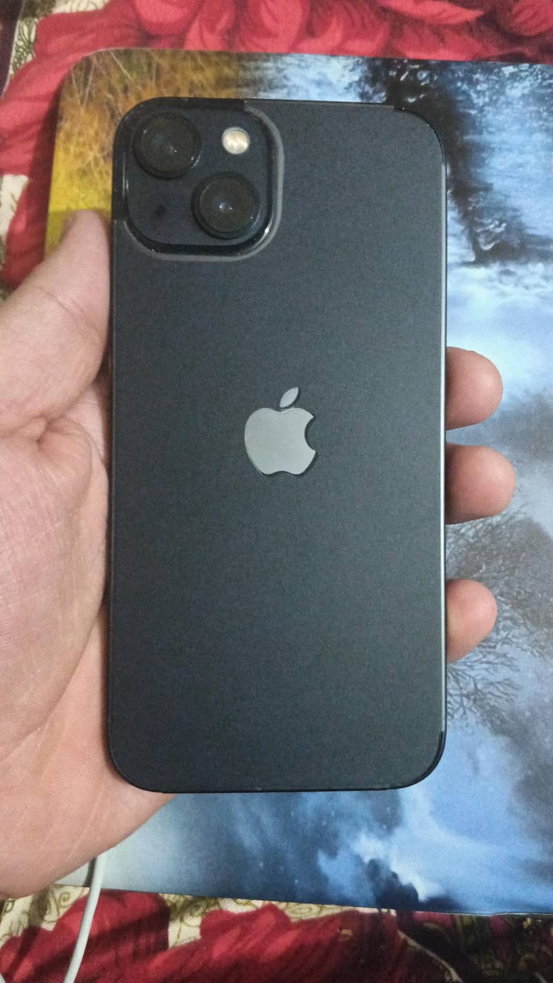 Apple iPhone 13 1