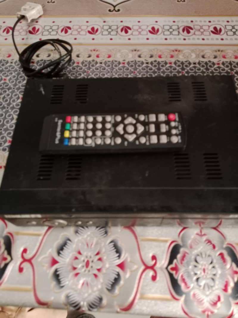 Dish with receiver 4