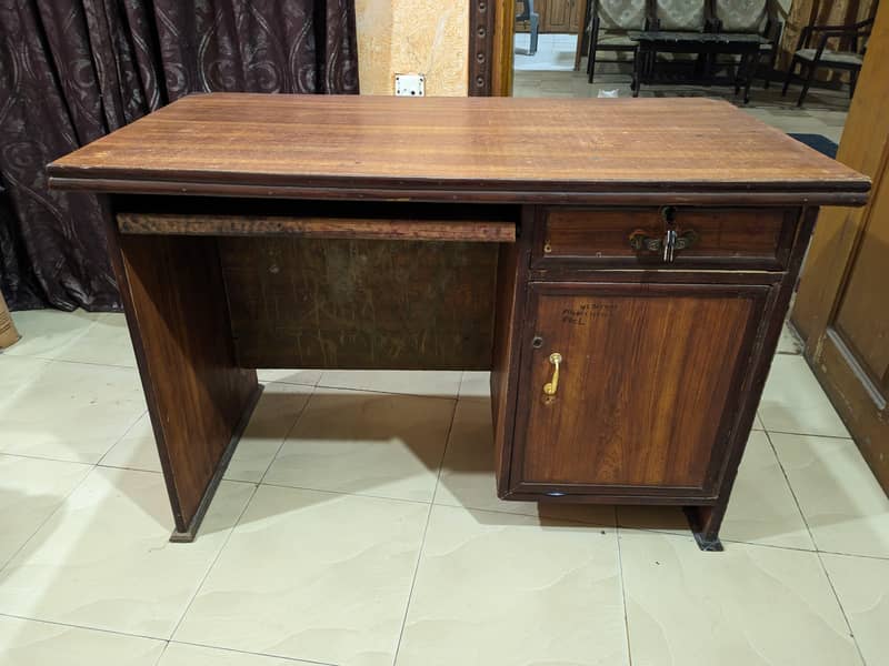 Computer/Office Table 0
