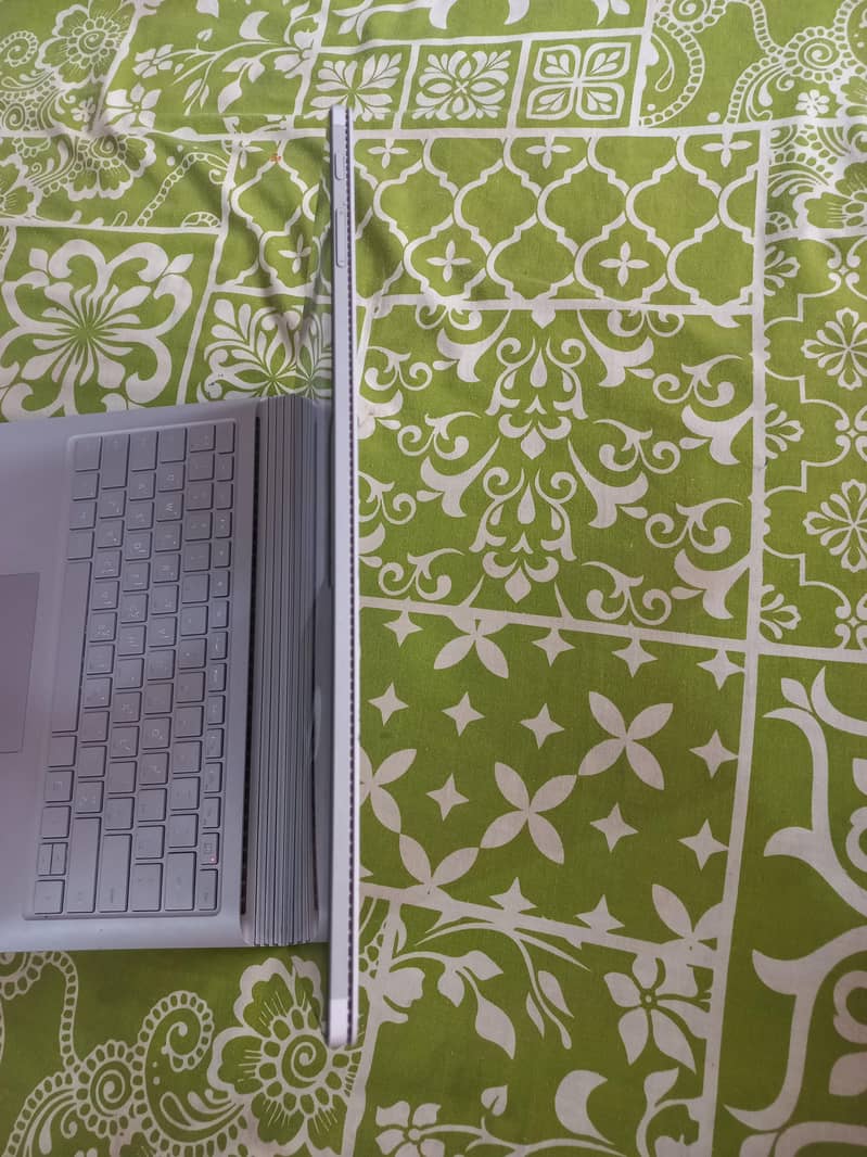Microsoft Surface Book 4
