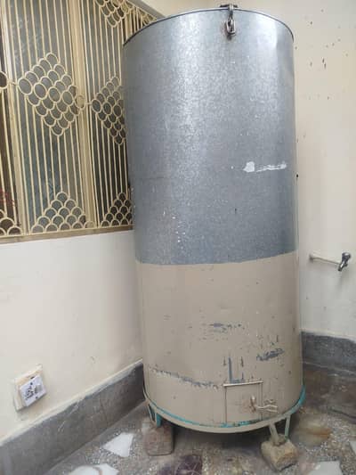 Wheat Drum, Bharola for sale 20mann capacity
