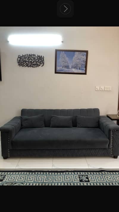 4 year old sofa excellent condition very less used